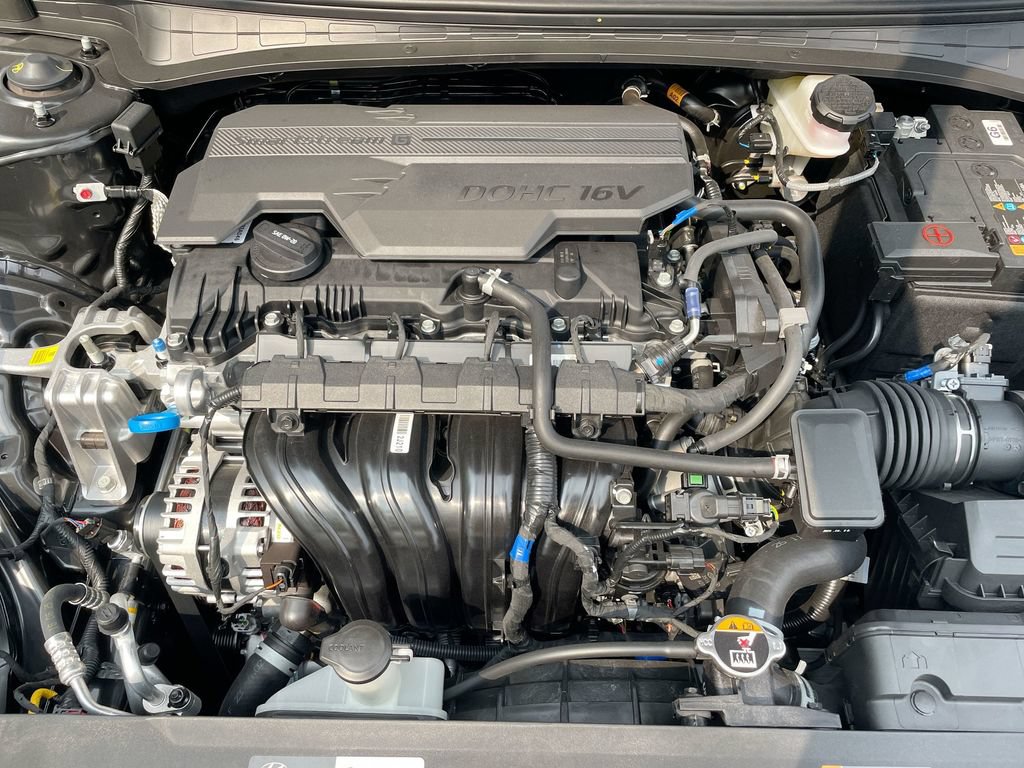 Used 2025 Hyundai Elantra Sport FWD image 51