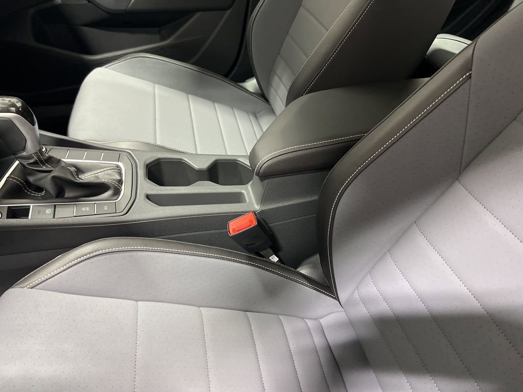 New 2025 Volkswagen Jetta SE image 25