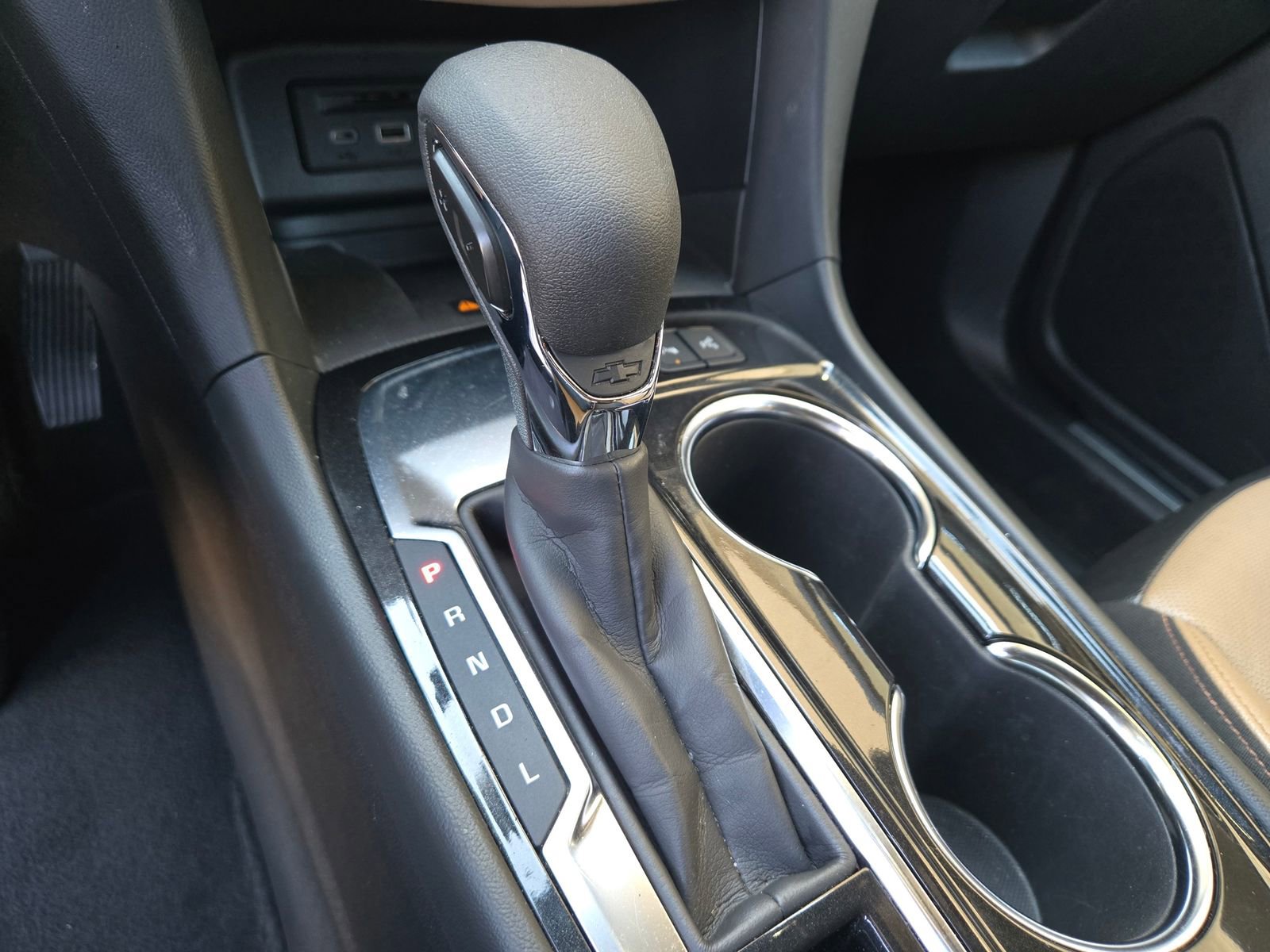 Used 2024 Chevrolet Equinox Premier FWD image 20
