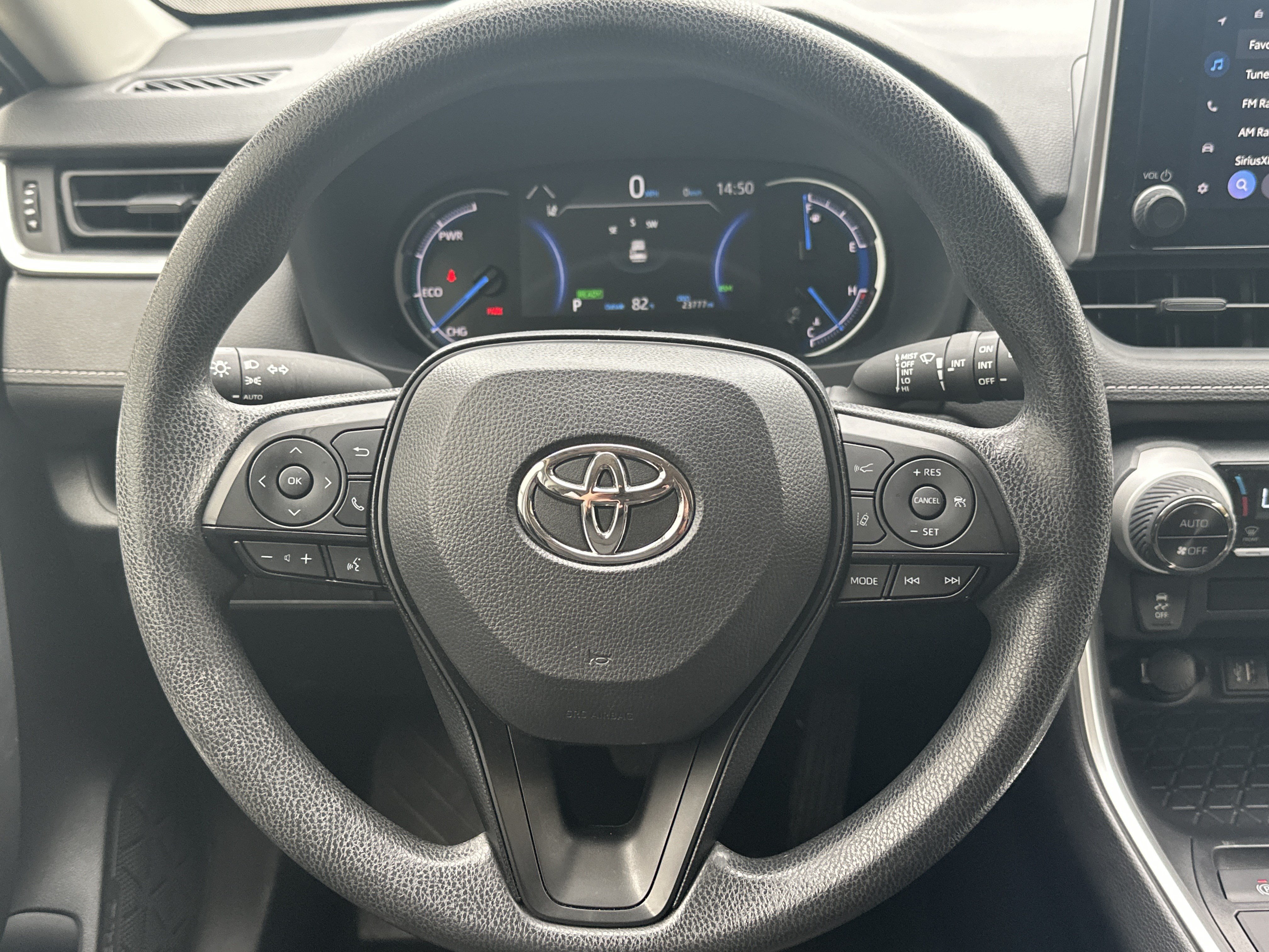 Used 2025 Toyota RAV4 XLE w/ Convenience Package AWD/4WD image 17