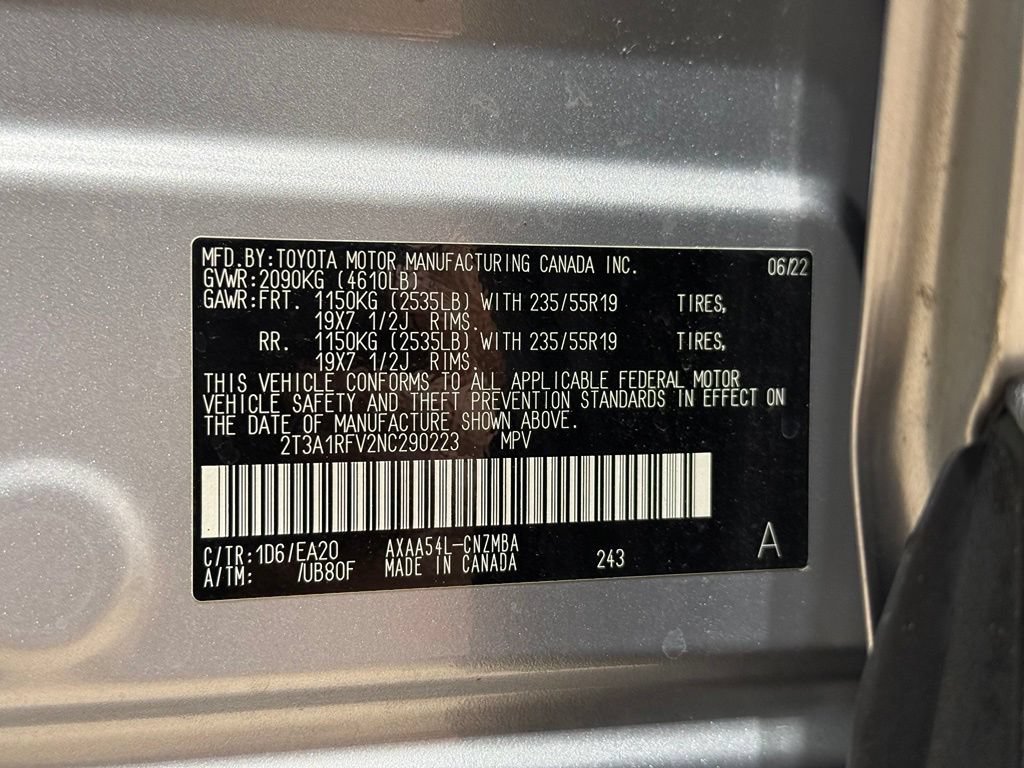 Used 2022 Toyota RAV4 XLE Premium AWD/4WD image 32