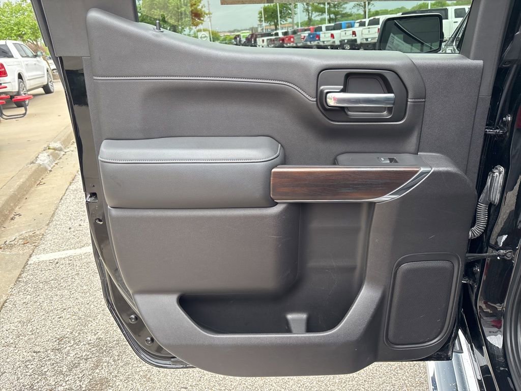 Used 2020 GMC Sierra 1500 SLT w/ SLT Premium Plus Package AWD/4WD image 41