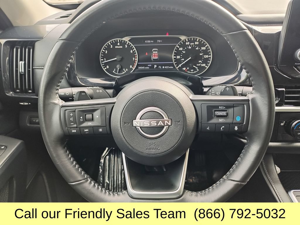 Used 2025 Nissan Pathfinder SV AWD/4WD image 15