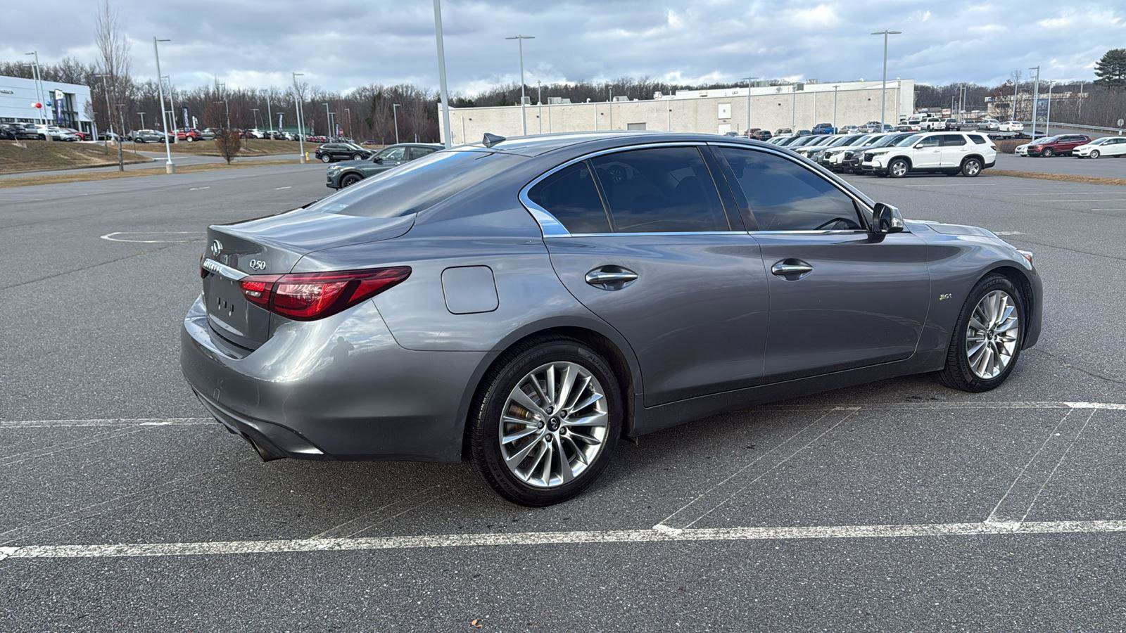 Used 2019 INFINITI Q50 Luxe image 6