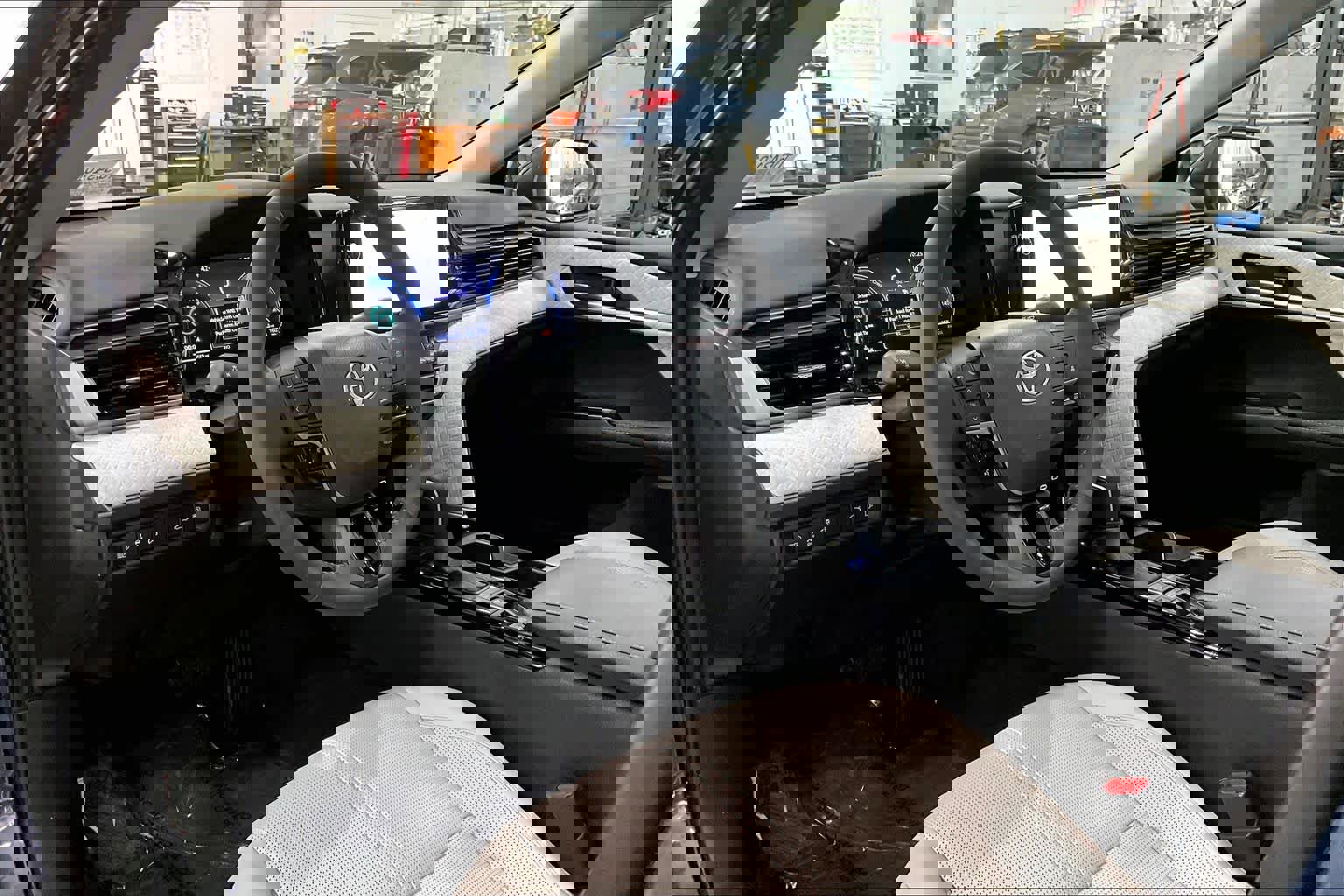 Used 2026 Toyota Camry XLE image 18