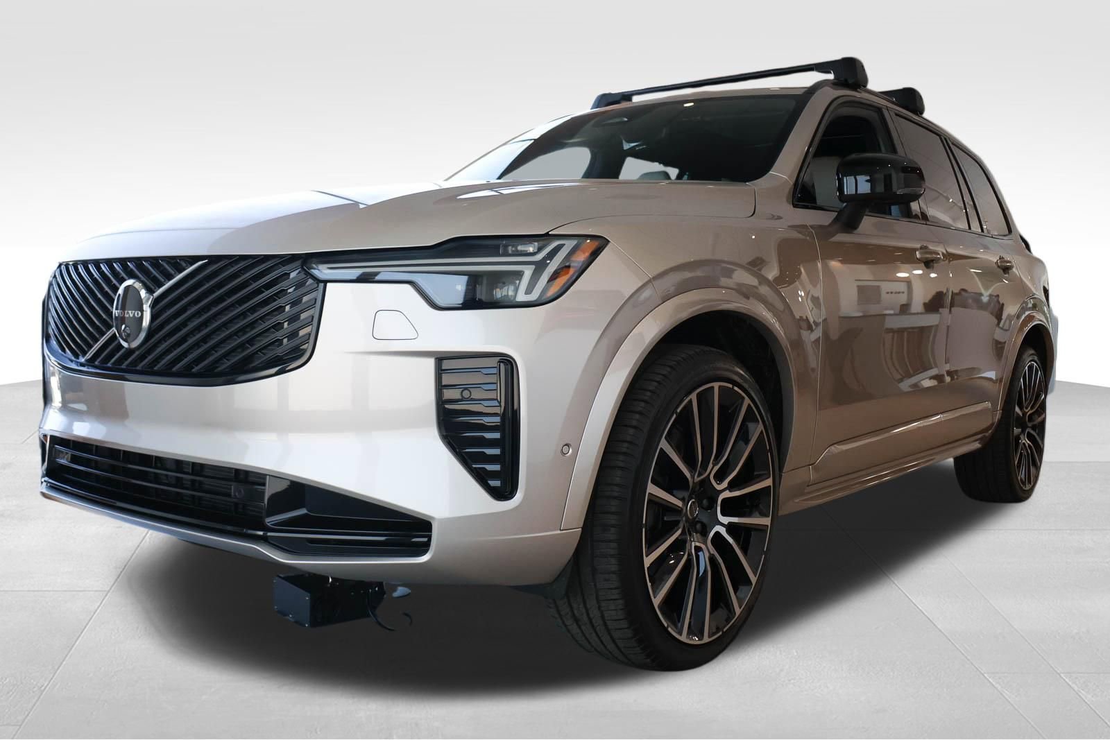 New 2026 Volvo XC90 B6 Ultra w/ Lounge Package