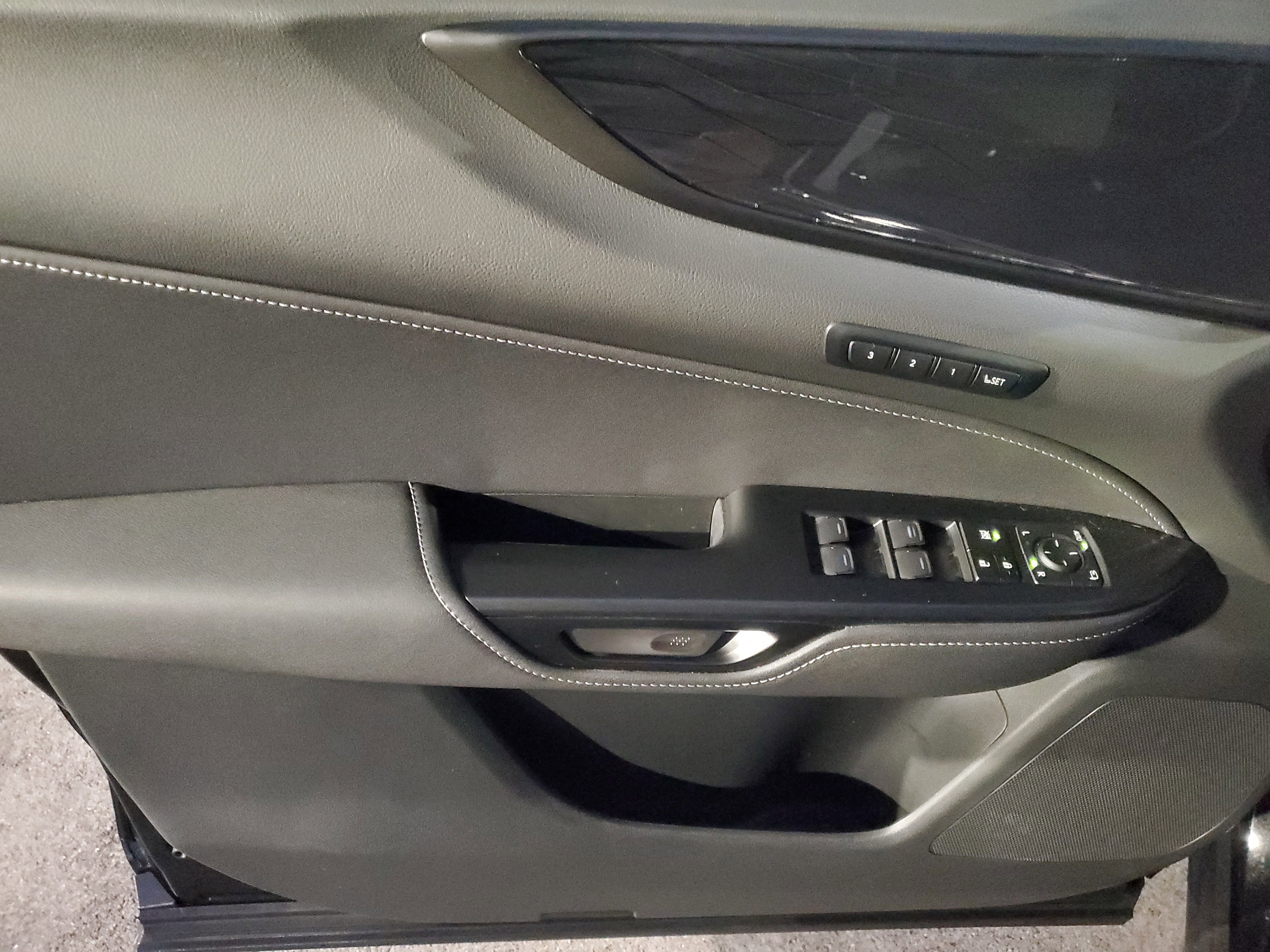 Certified 2025 Lexus NX 250 FWD w/ Premium Package image 18