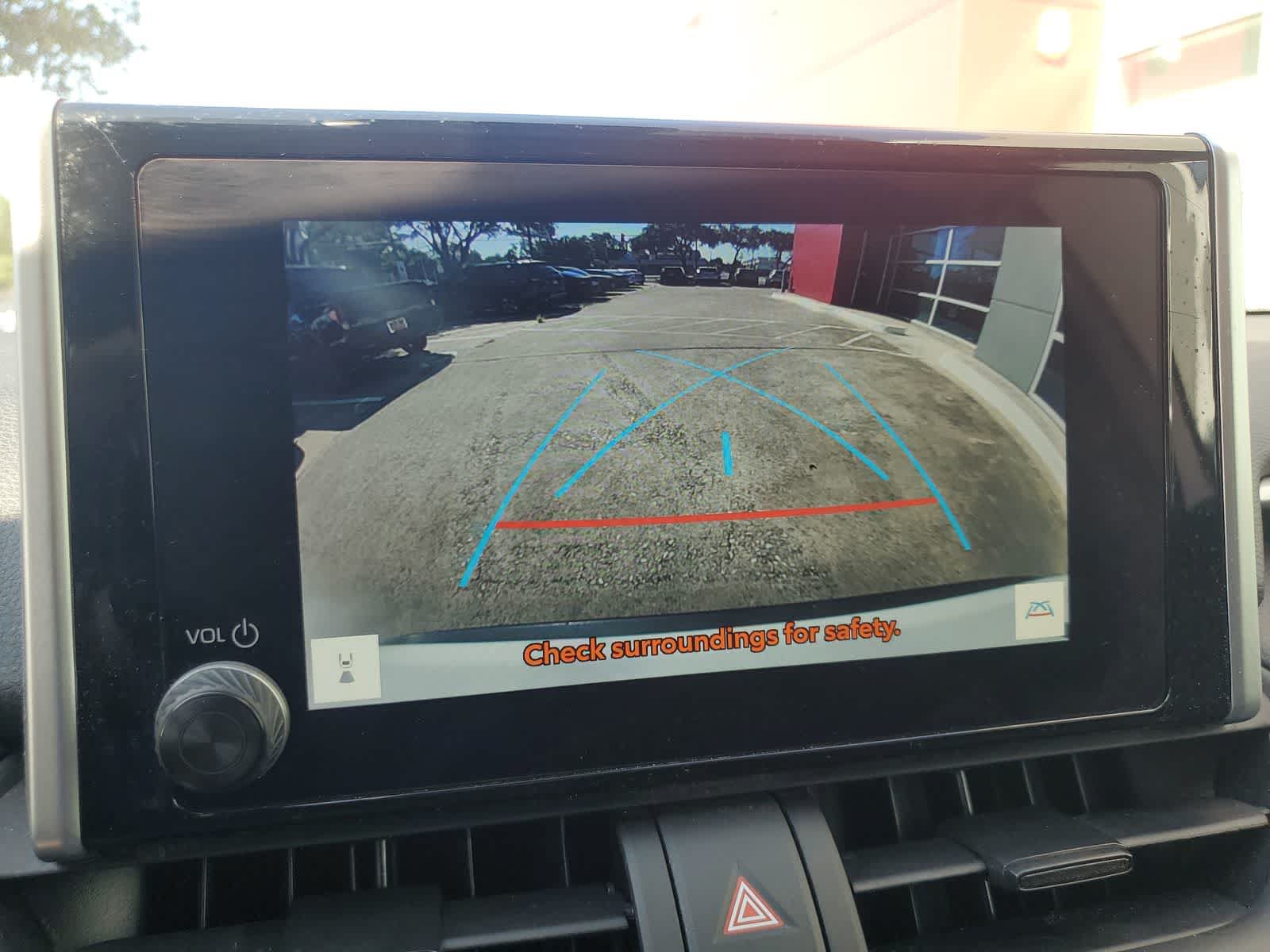 Used 2025 Toyota RAV4 XLE FWD image 21