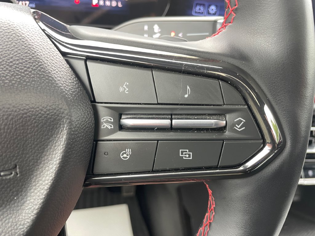 Used 2024 Chevrolet Traverse RS AWD/4WD image 24