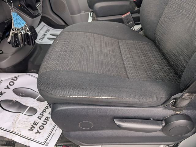 Used 2015 Freightliner Sprinter 3500 image 21