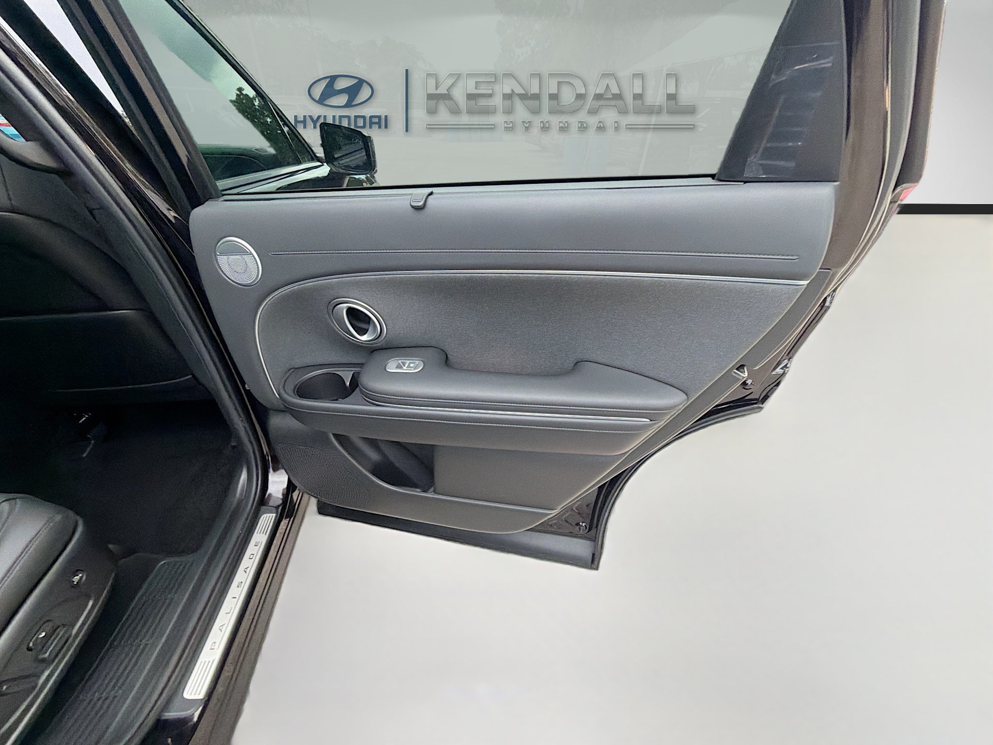 Certified 2026 Hyundai Palisade Calligraphy AWD/4WD image 28
