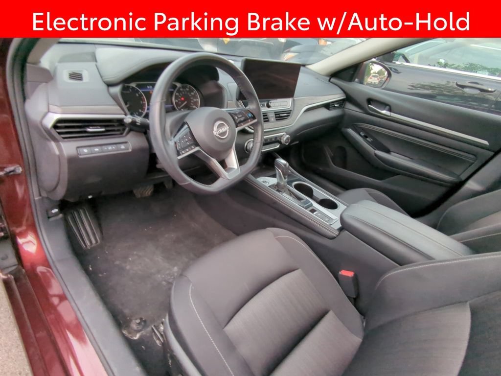 Used 2023 Nissan Altima 2.5 SV w/ SV Premium Package AWD/4WD image 8