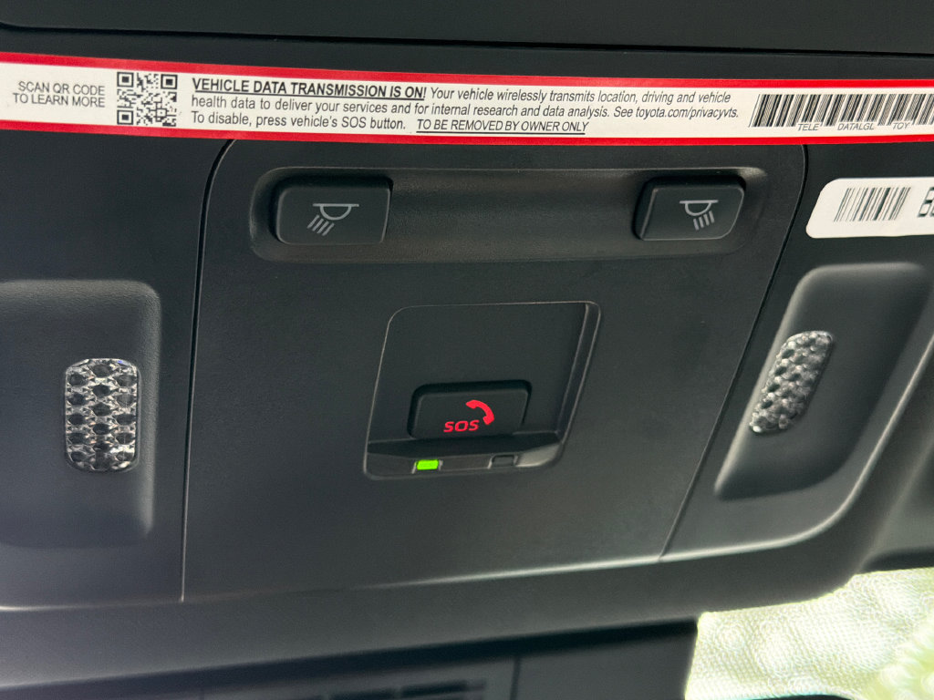 Used 2025 Toyota Camry SE FWD image 29