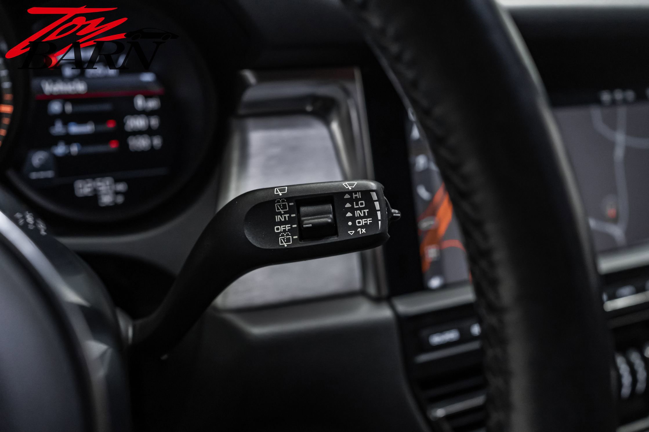 Used 2020 Porsche Macan Turbo image 36