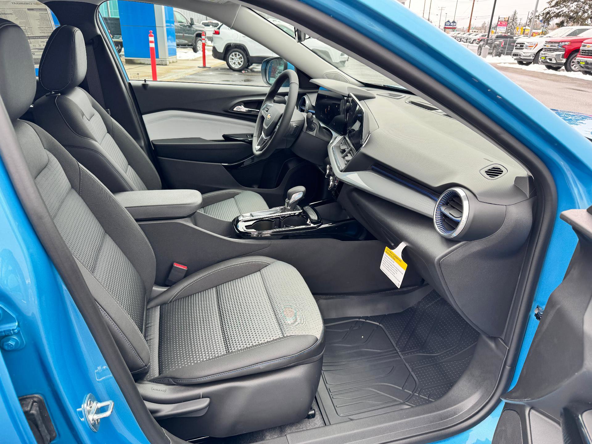 New 2026 Chevrolet Trax LT w/ Driver Confidence Package image 16