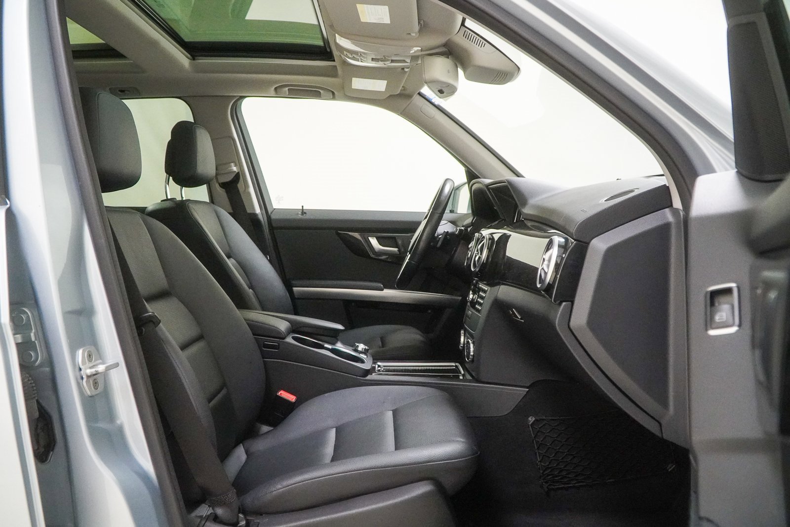 Used 2015 Mercedes-Benz GLK 350 4MATIC image 32