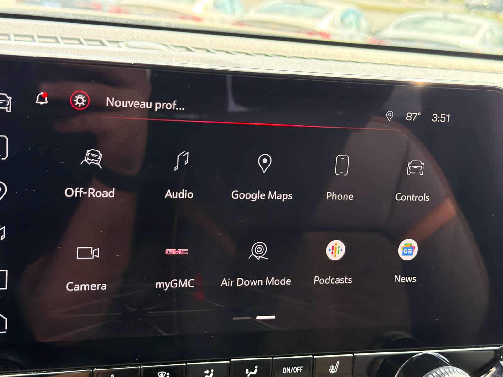 Certified 2024 GMC Canyon AT4 AWD/4WD image 11