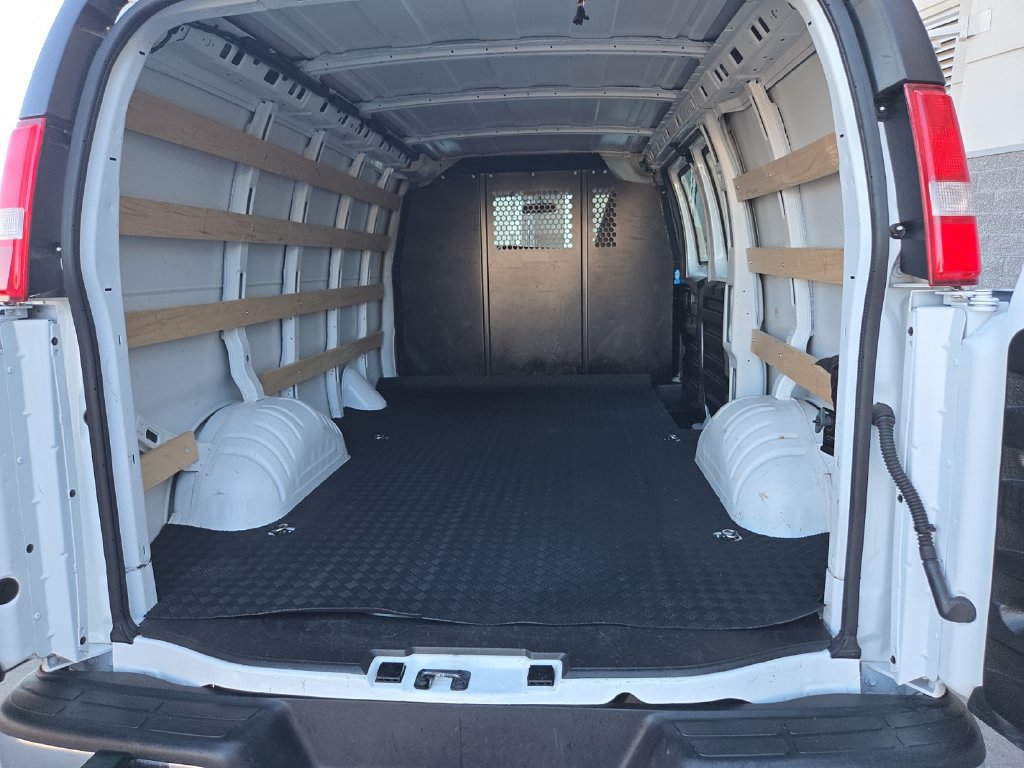 Used 2025 Chevrolet Express 2500 w/ Driver Convenience Package RWD image 29