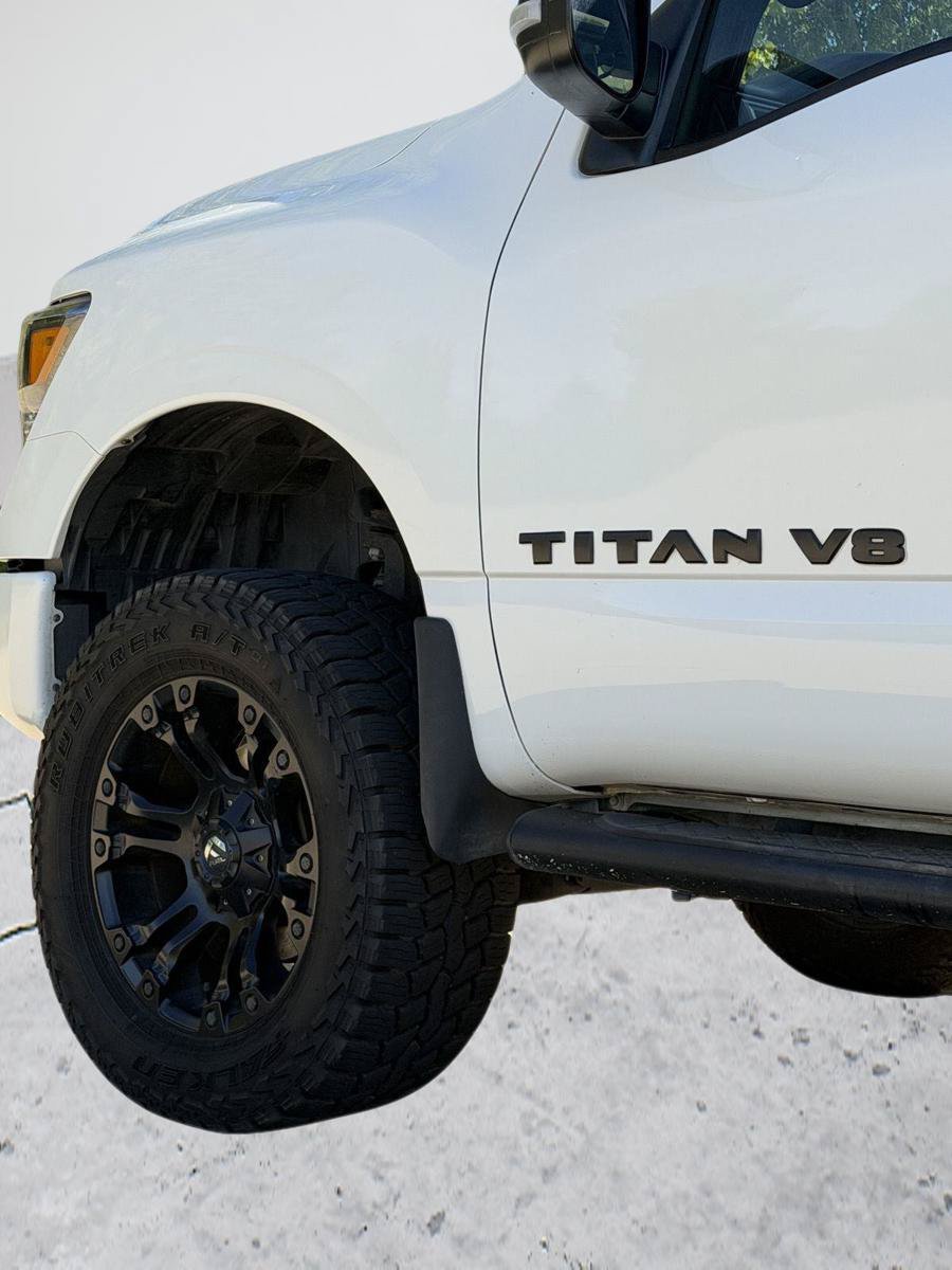 Used 2019 Nissan Titan SV w/ SV Convenience Package AWD/4WD image 31