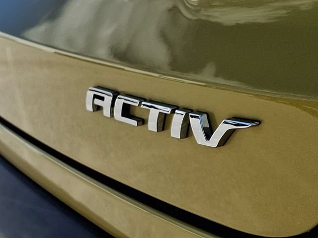 Used 2024 Chevrolet Trax ACTIV w/ Sunroof Package FWD image 31