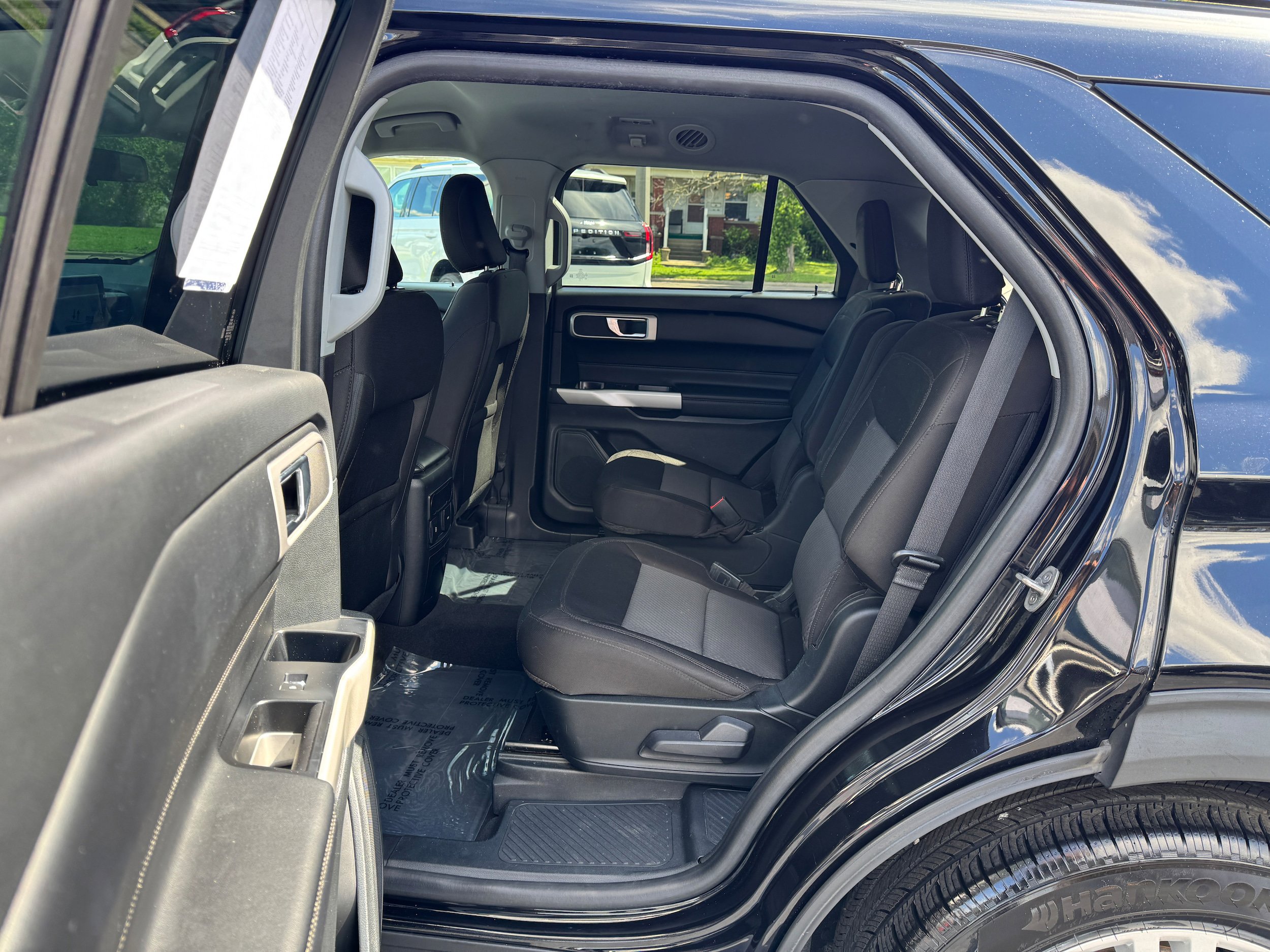 Used 2022 Ford Explorer XLT RWD image 12