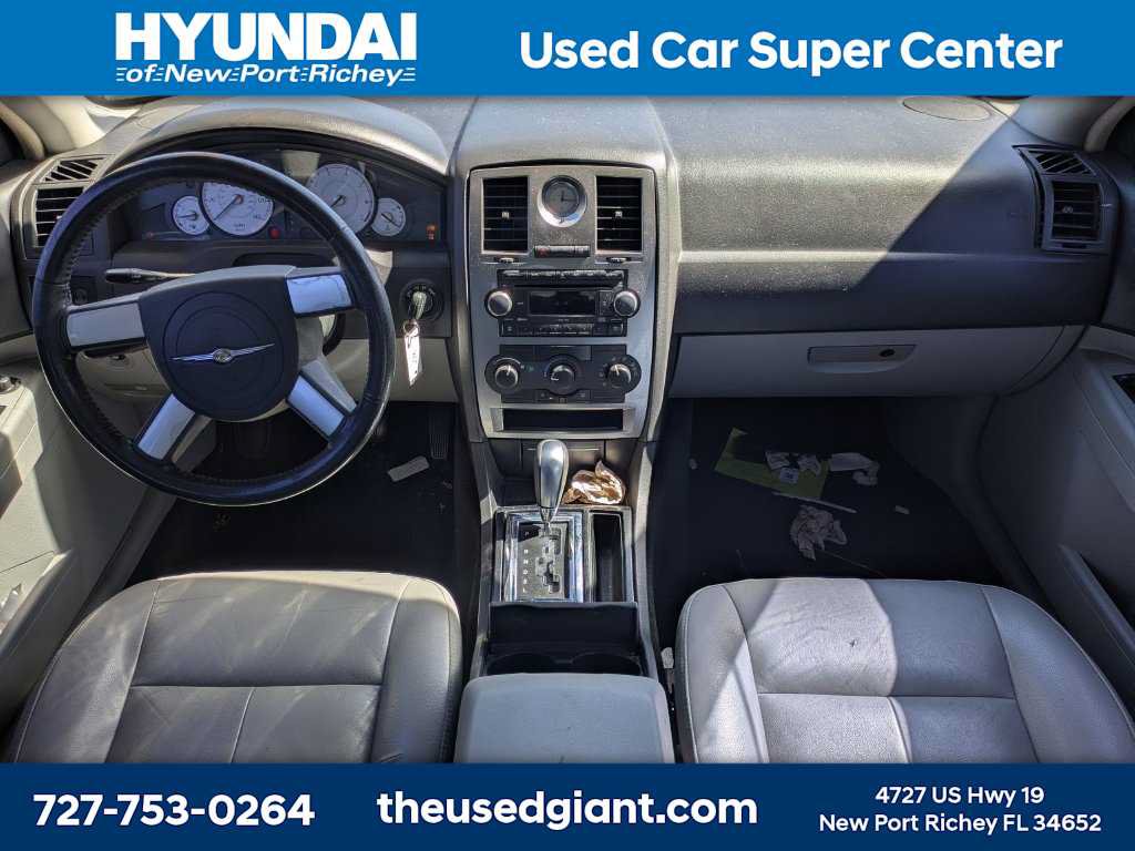 Used 2006 Chrysler 300 Touring RWD image 12
