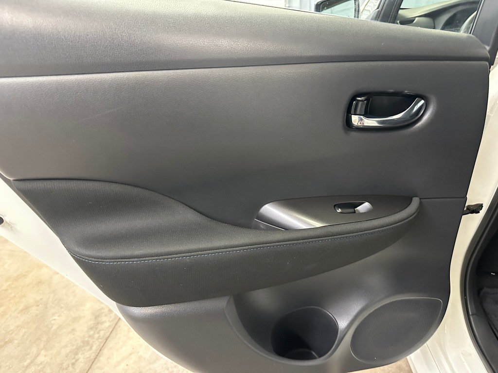Used 2023 Nissan Leaf S FWD image 15