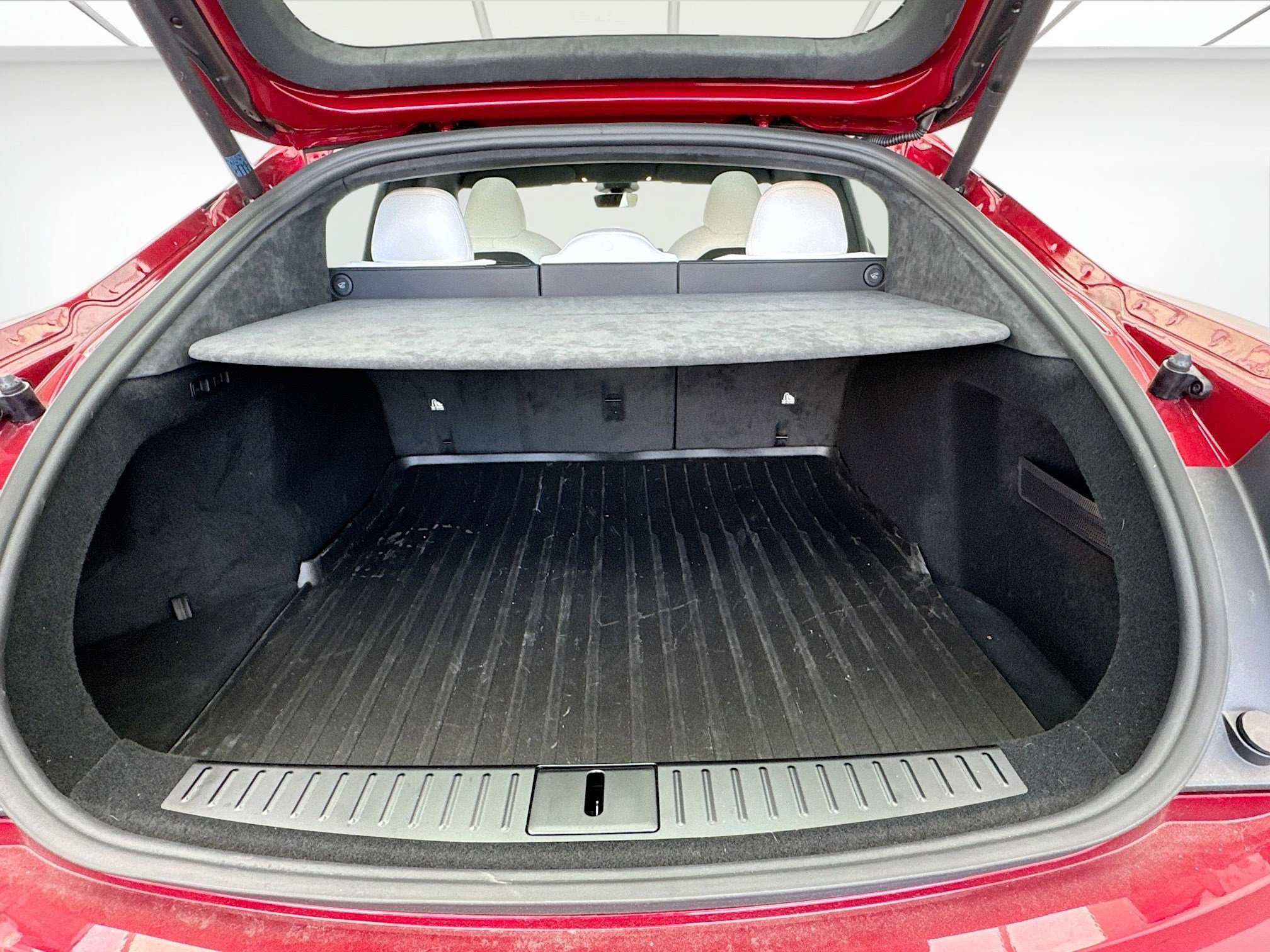 Used 2026 Tesla Model S image 18