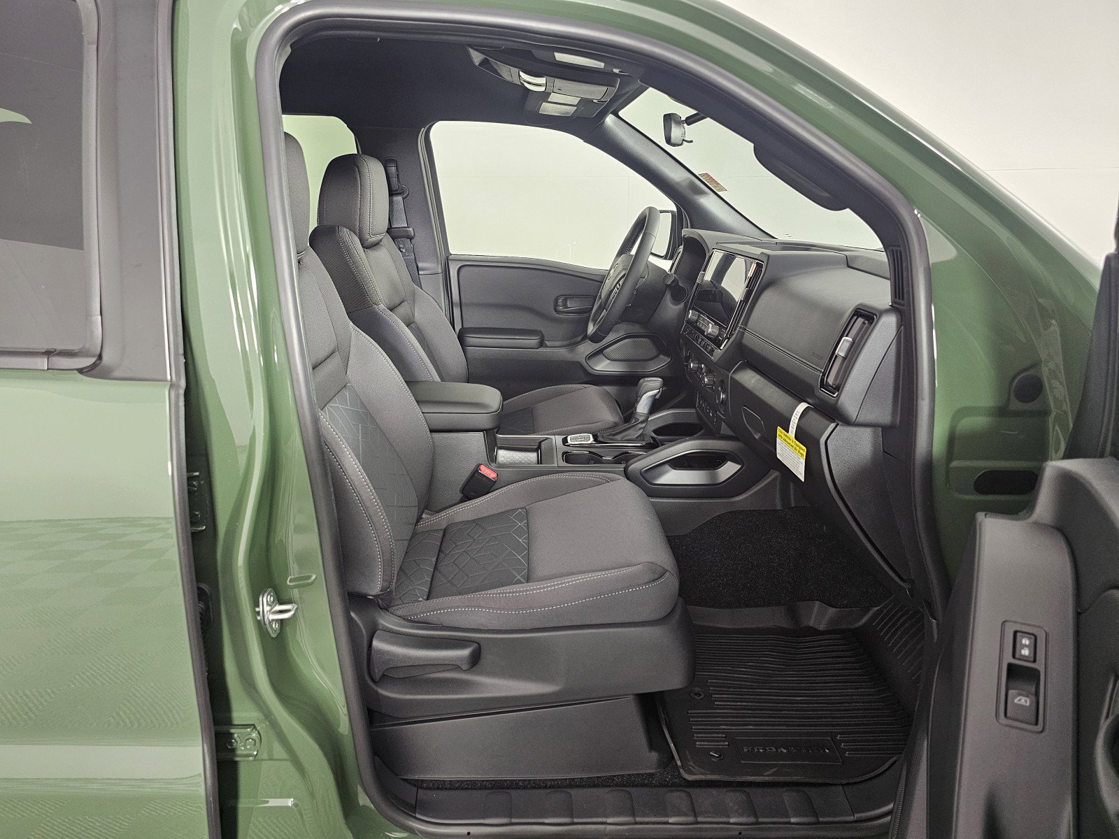 New 2026 Nissan Frontier SV image 12