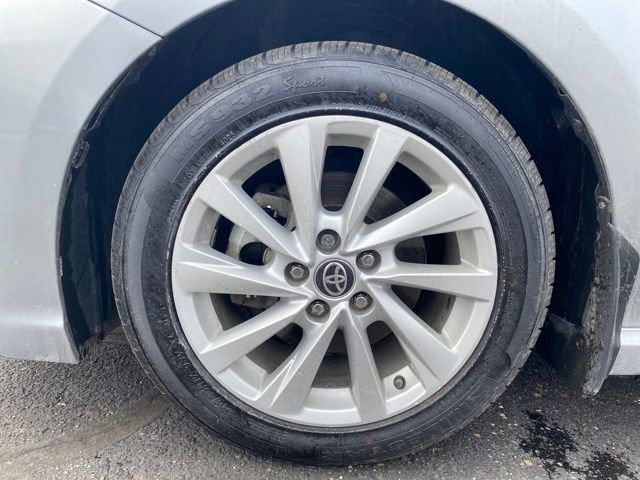 Used 2023 Toyota Camry SE image 19