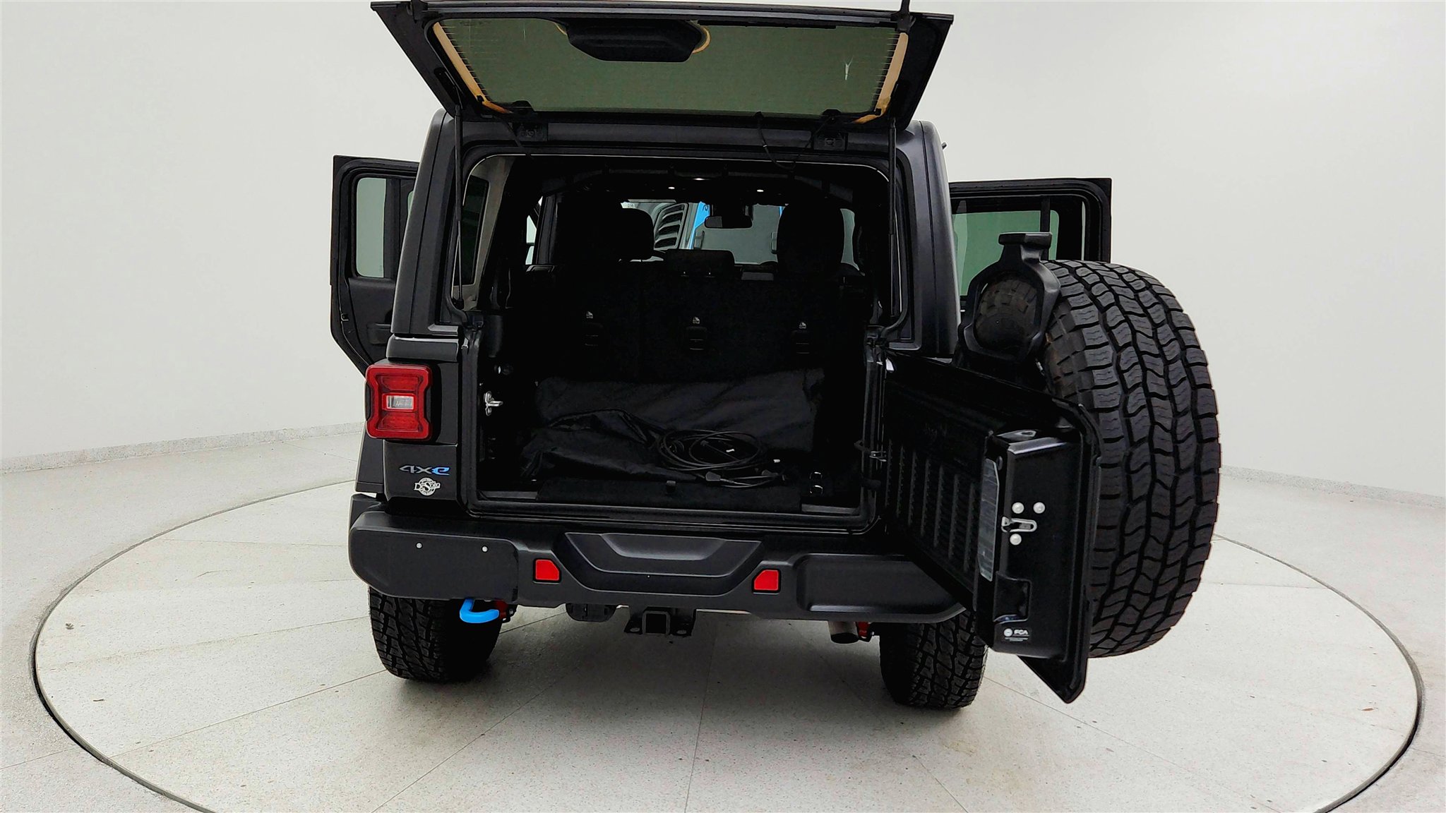 Used 2024 Jeep Wrangler Unlimited Rubicon 4xe image 10