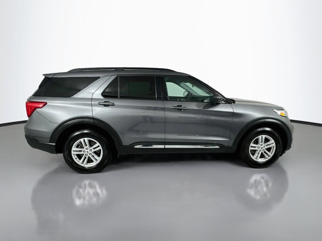 Used 2023 Ford Explorer XLT w/ Class IV Trailer Tow Package AWD/4WD image 9