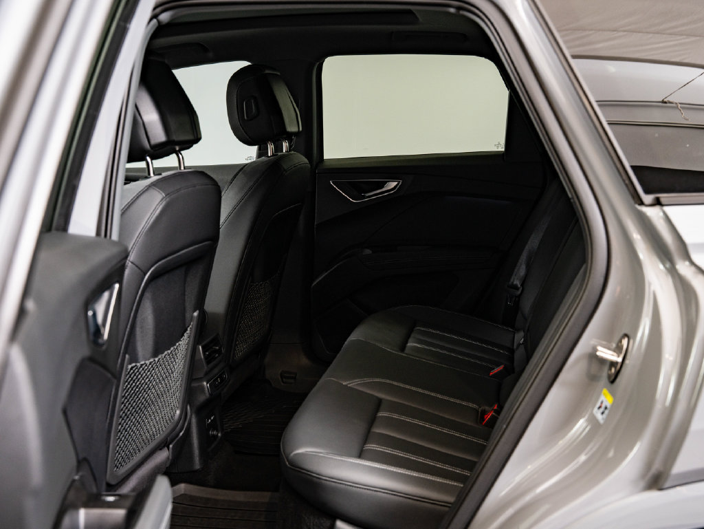 Used 2024 Audi Q4 e-tron Premium Plus w/ Premium Plus AWD/4WD image 44