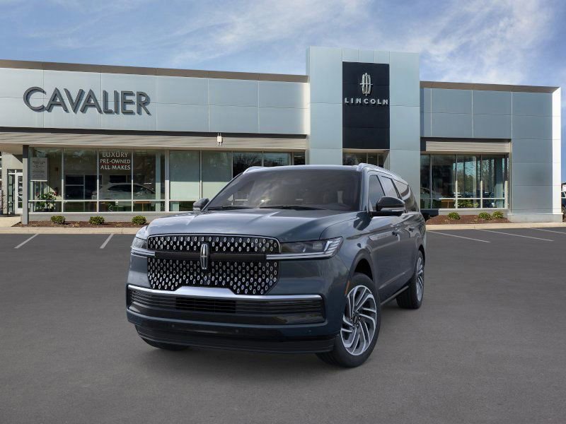 New 2025 Lincoln Navigator L Reserve image 2