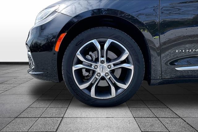 Used 2021 Chrysler Pacifica Pinnacle image 4