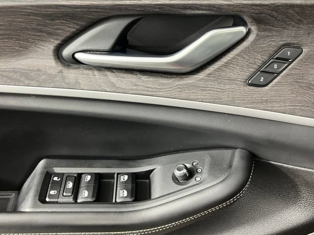 Used 2022 Jeep Grand Cherokee L Limited AWD/4WD image 19