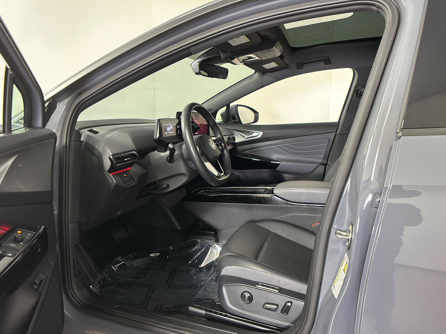 Used 2023 Volkswagen ID.4 Pro S AWD/4WD image 2