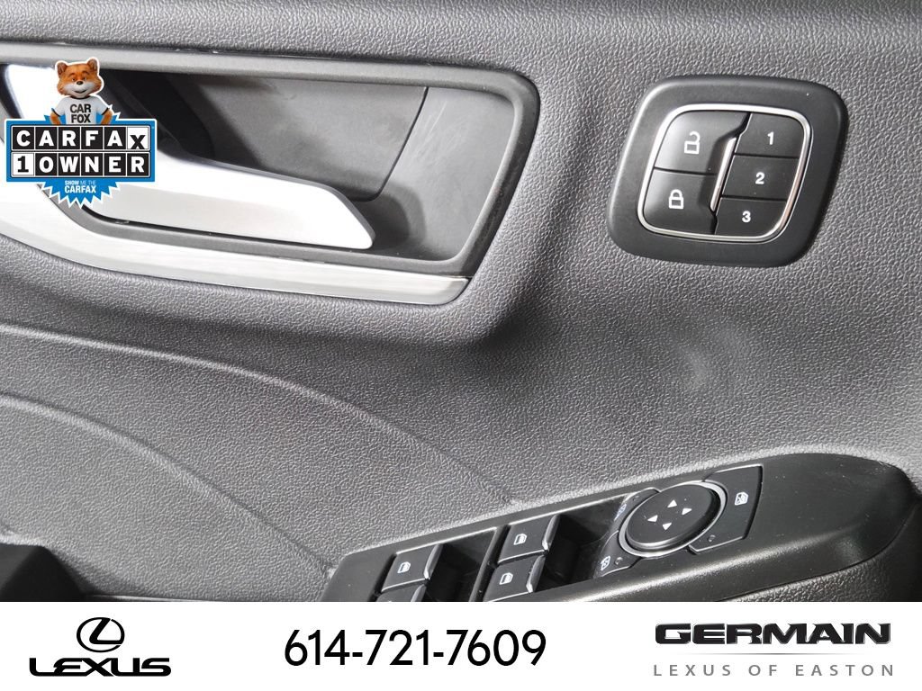 Used 2025 Ford Escape Platinum w/ Premium Technology Package AWD/4WD image 27