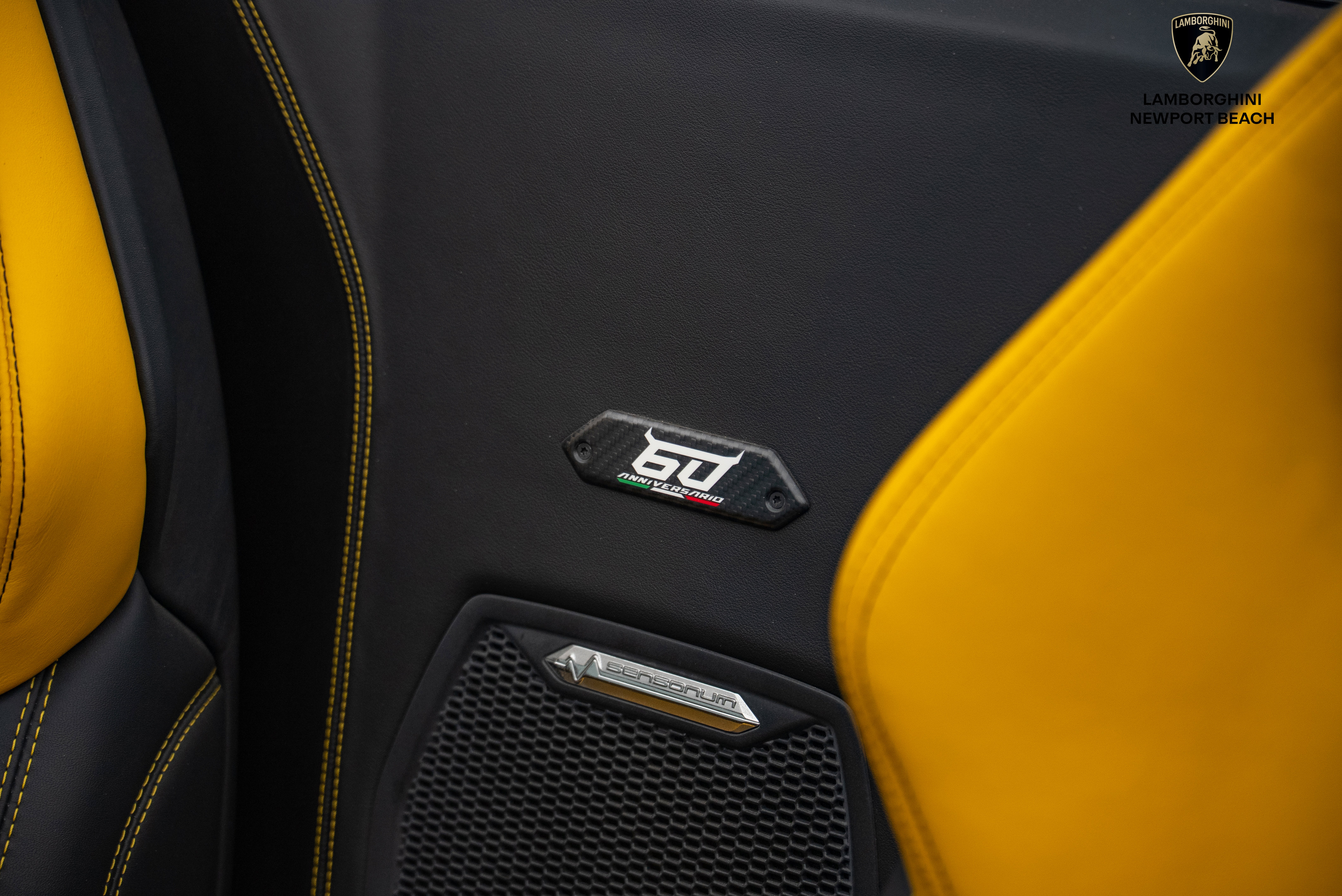 Used 2023 Lamborghini Huracan EVO image 24
