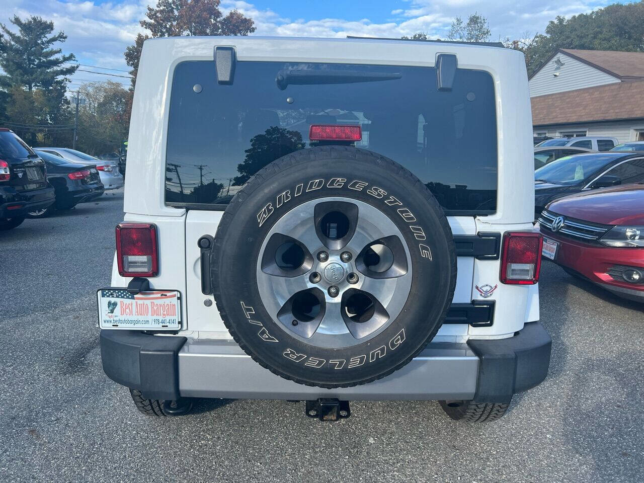 Used 2018 Jeep Wrangler Sahara w/ Connectivity Group image 7