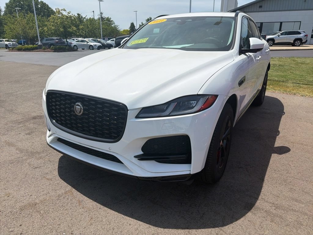 Used 2023 Jaguar F-PACE S AWD/4WD image 4
