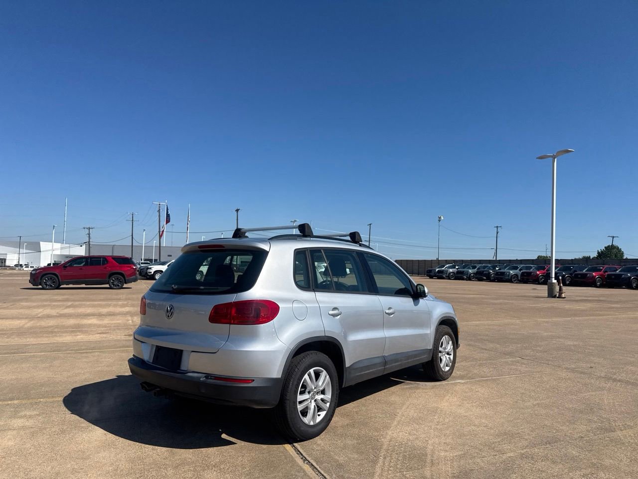 Used 2017 Volkswagen Tiguan S FWD image 21