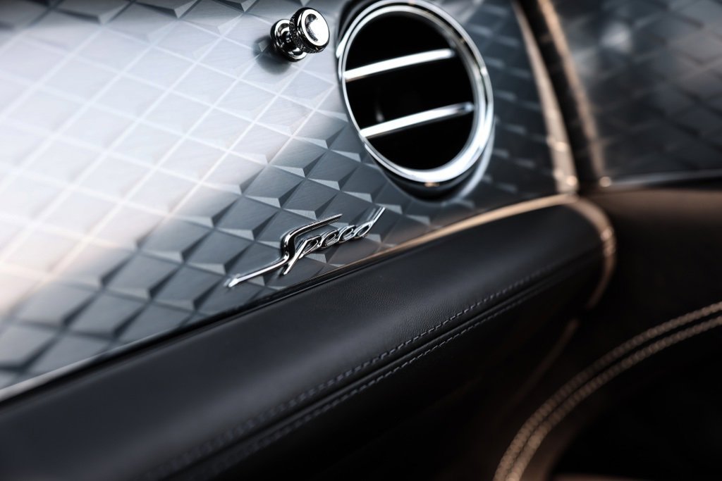 Used 2023 Bentley Bentayga Speed image 21