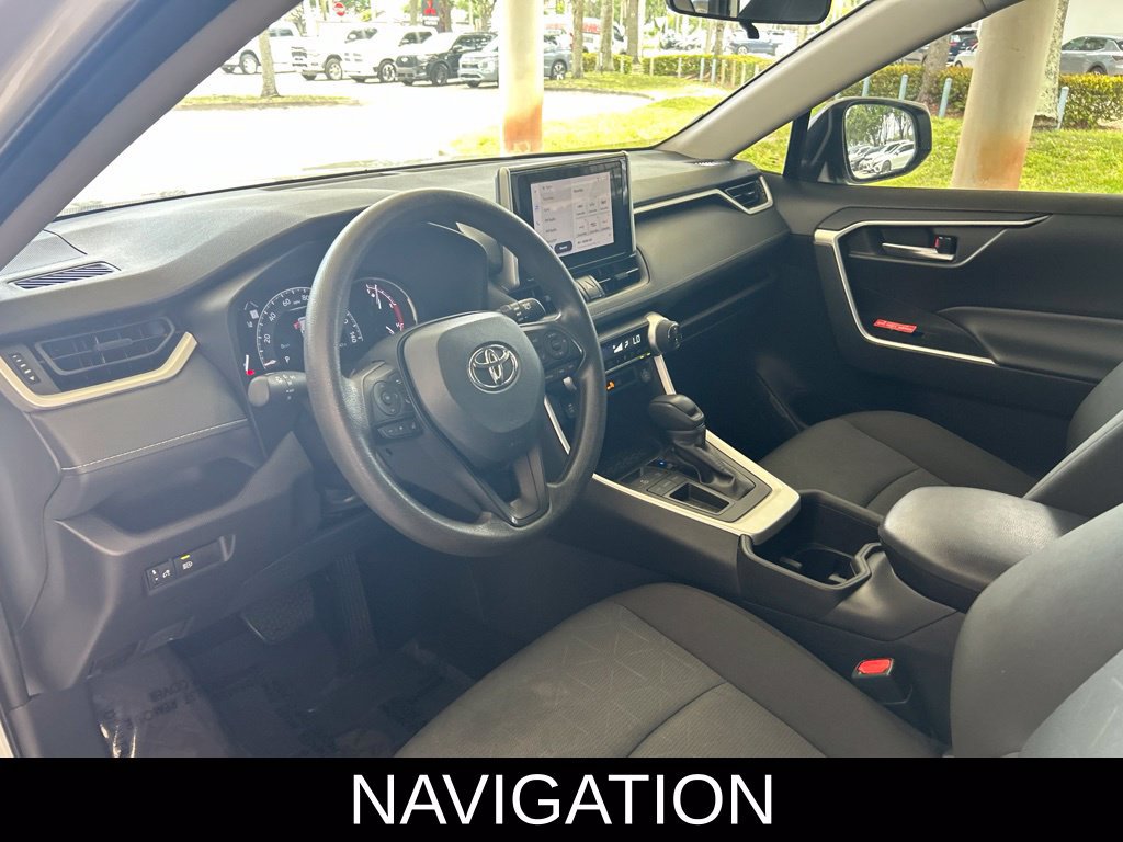 Used 2025 Toyota RAV4 XLE FWD image 8