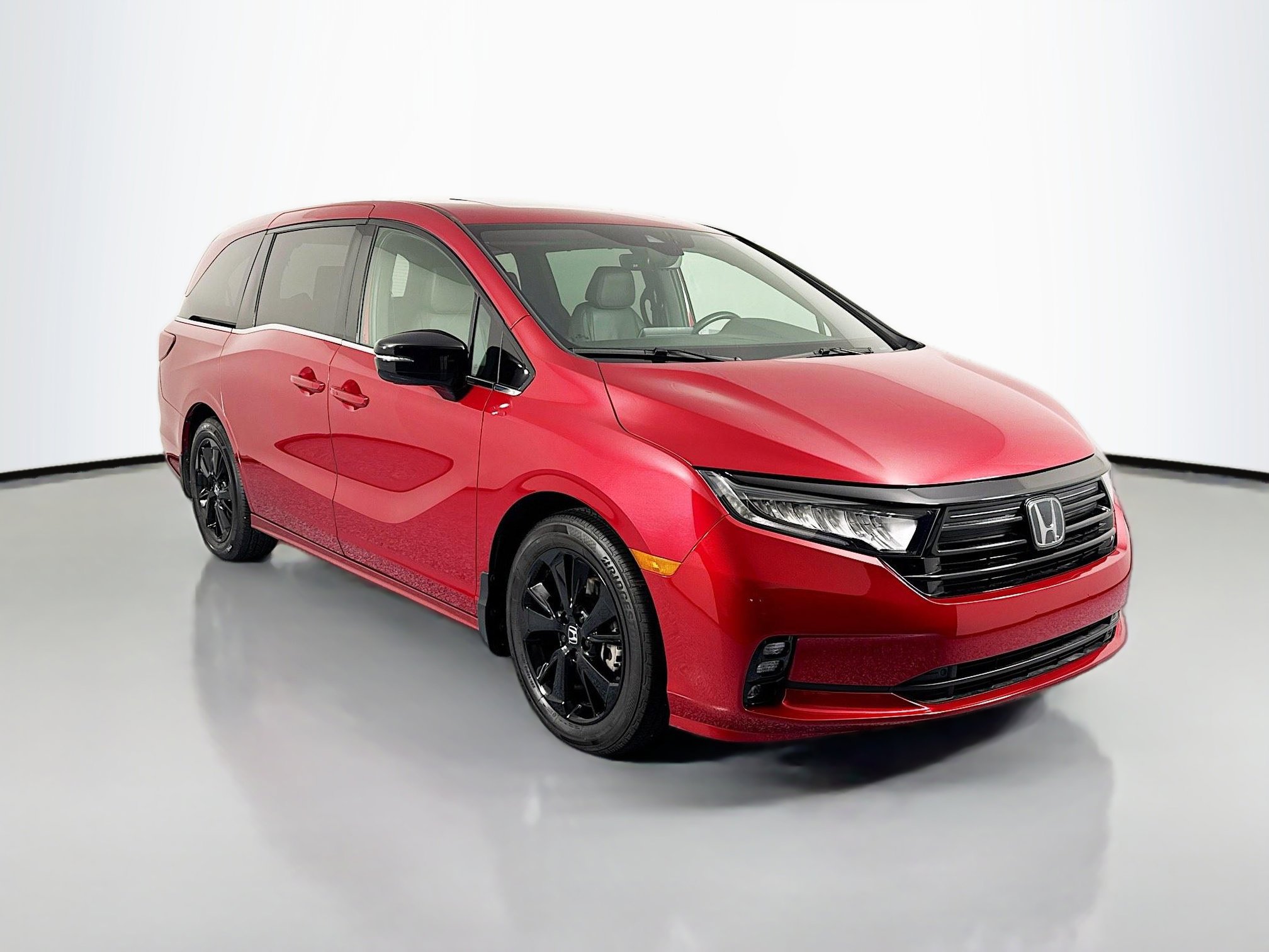 Certified 2023 Honda Odyssey Sport image 3