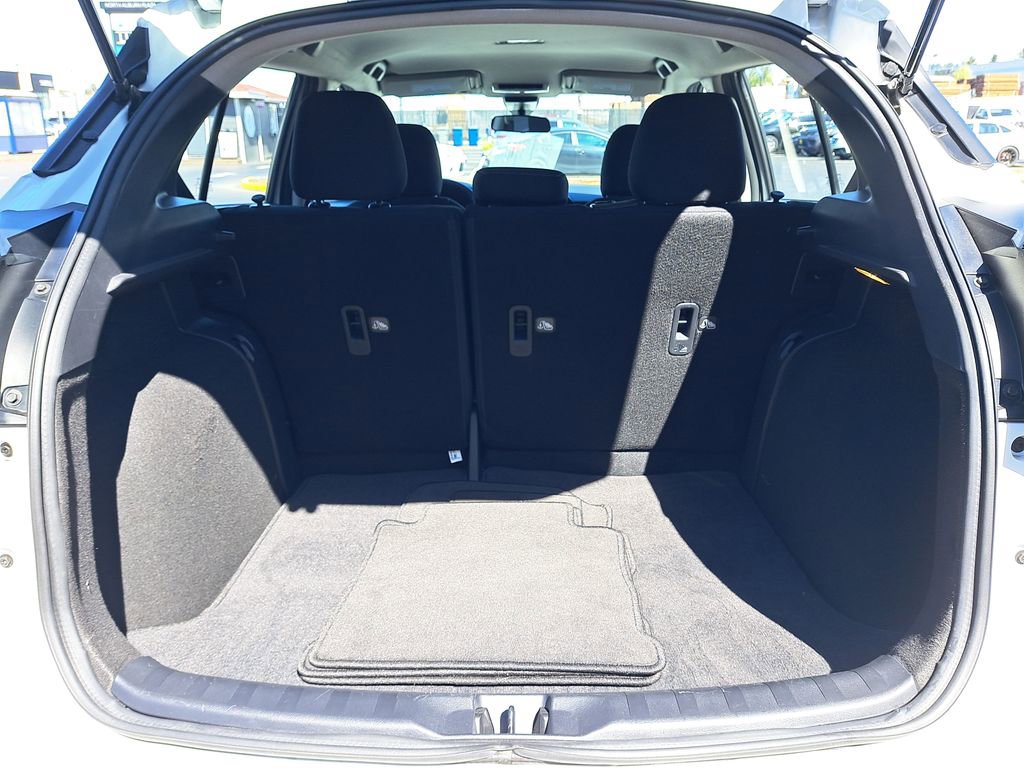 Used 2023 Nissan Kicks SV image 28