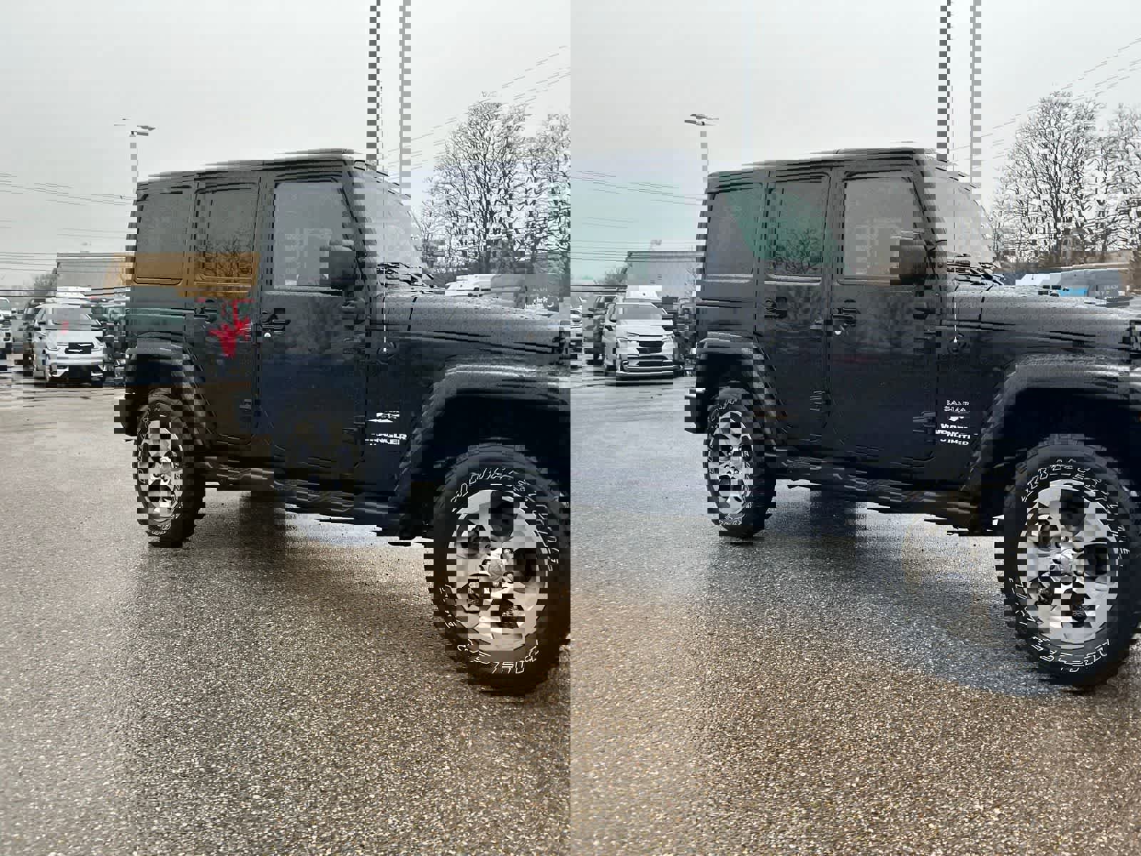 Certified 2017 Jeep Wrangler Unlimited Sahara w/ Connectivity Group image 8