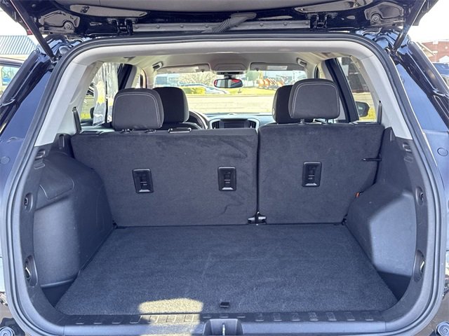 Used 2024 GMC Terrain SLE image 10