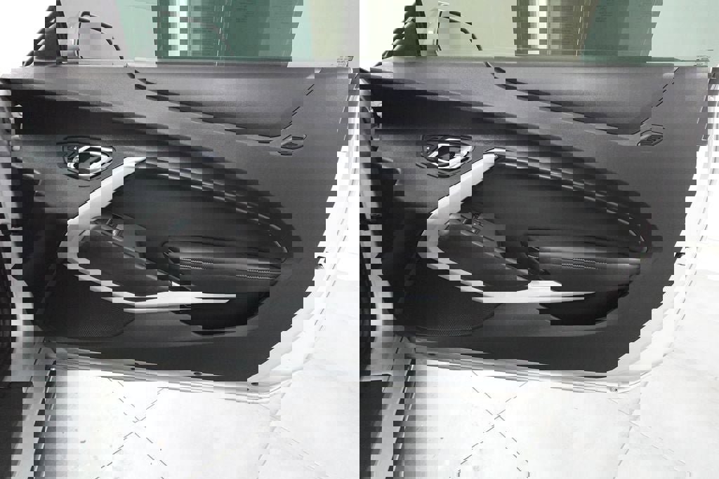 Used 2019 Chevrolet Camaro LT RWD image 24