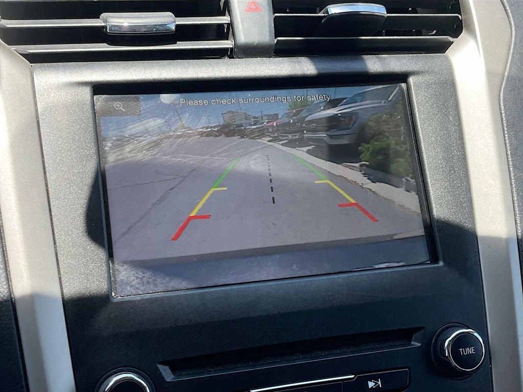 Used 2016 Ford Fusion Energi SE FWD image 13